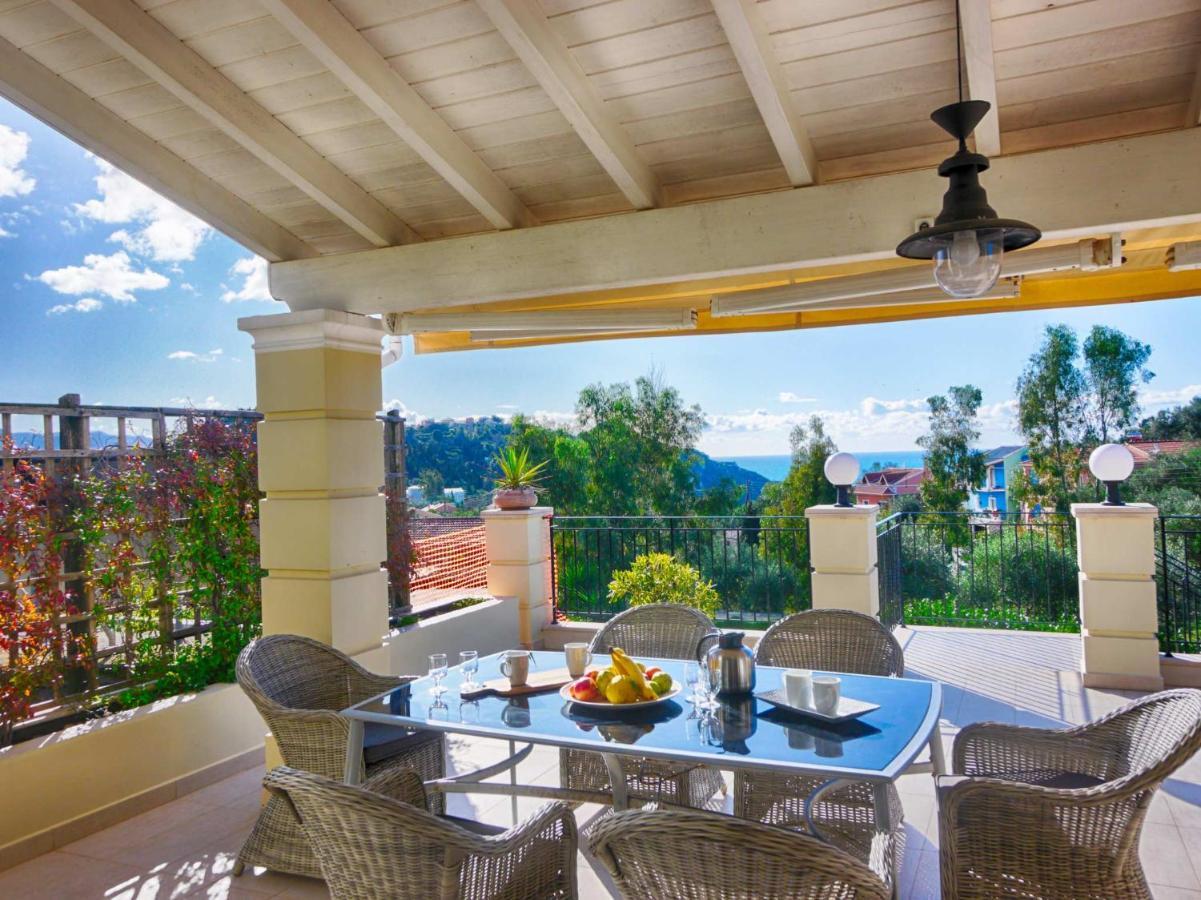 - 3 Minutes From The With Heated Eco-pool And Sunset View Afión