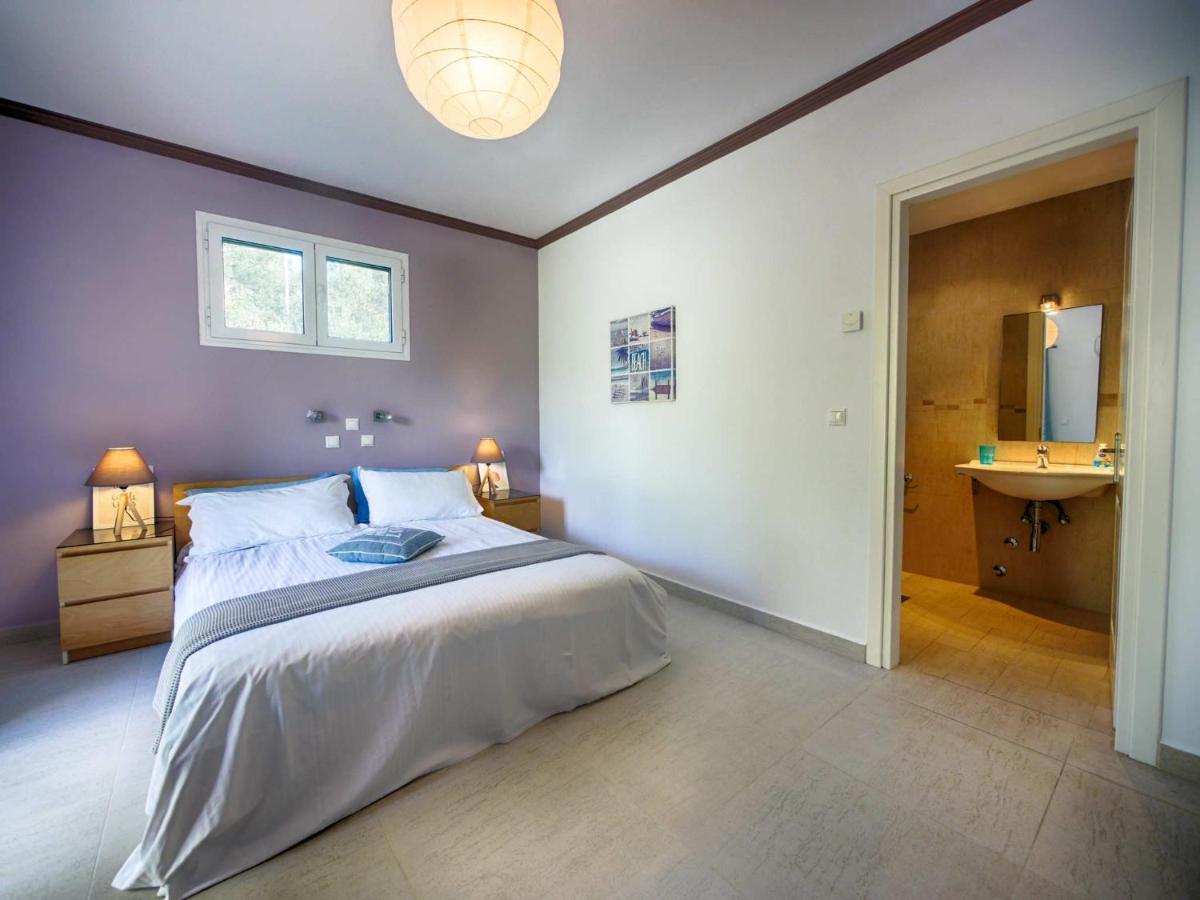 - 3 Minutes From The With Heated Eco-pool And Sunset View *