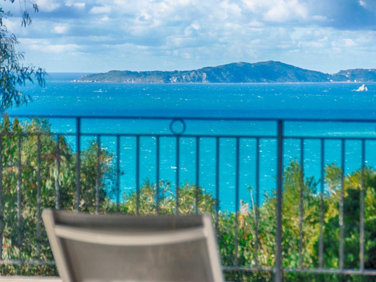 - 3 Minutes From The With Heated Eco-pool And Sunset View Vilă Afión