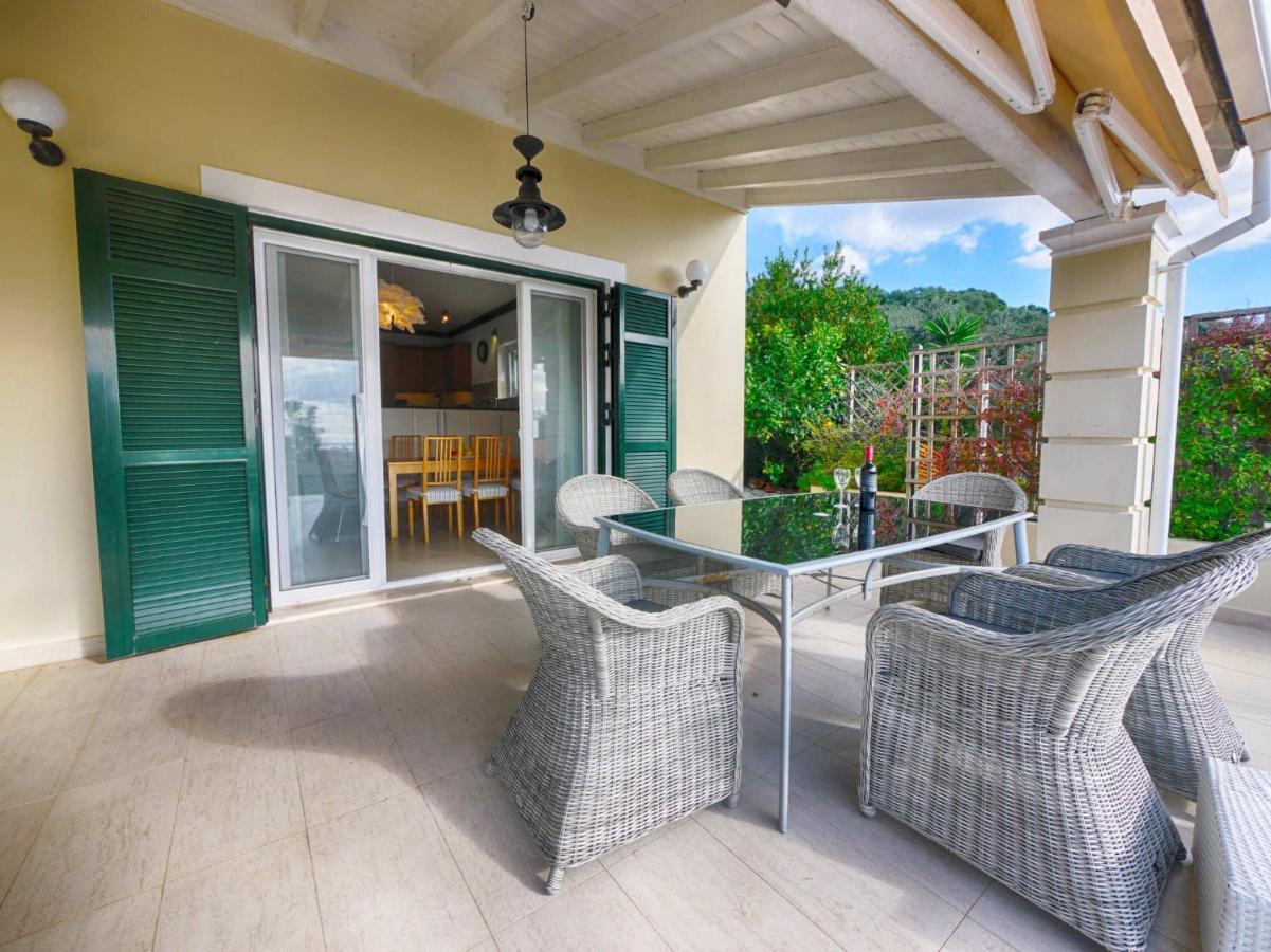 - 3 Minutes From The With Heated Eco-pool And Sunset View Vilă *